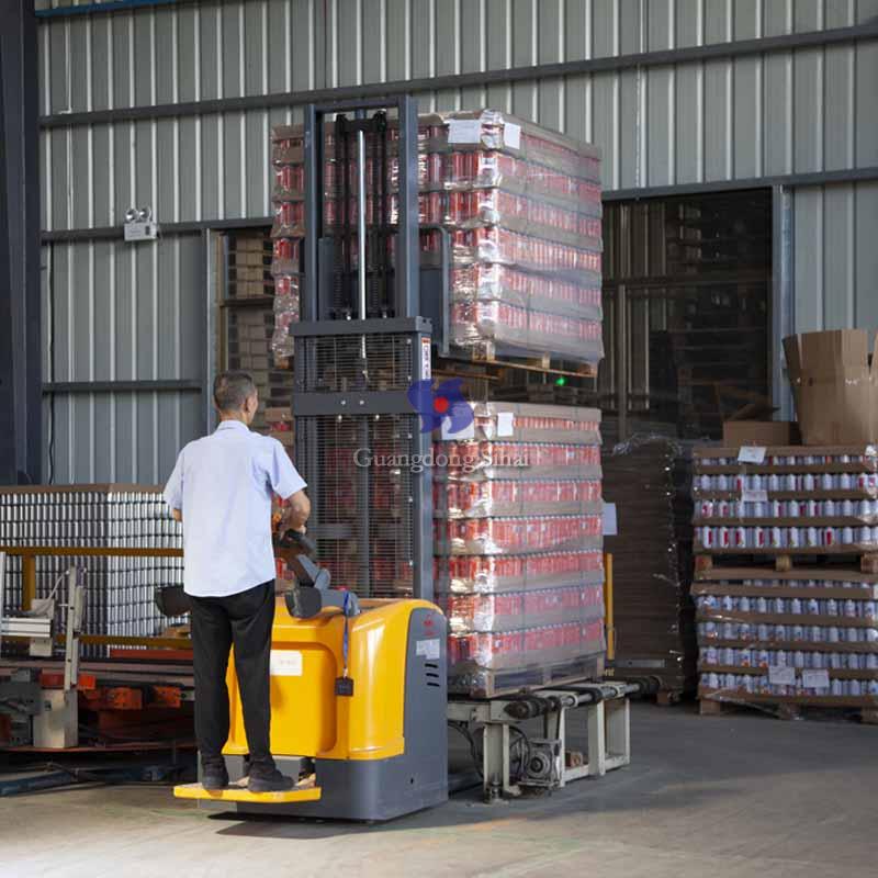 aerosol tin can packing